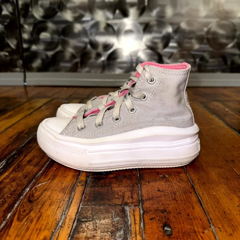 Converse Chuck Taylor All Star Move Platform Sneakers Youth Size 11 Light Gray